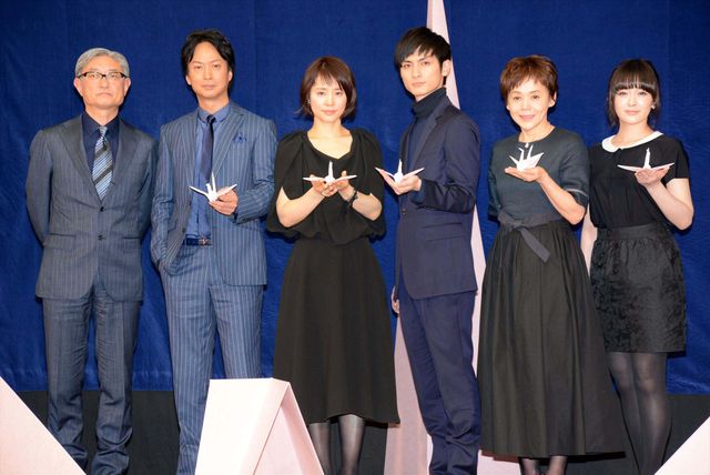 石田ゆり子が激しい濡れ場に挑む!『悼む人』マスコミ向け会見フォトギャラリー:フォトギャラリー