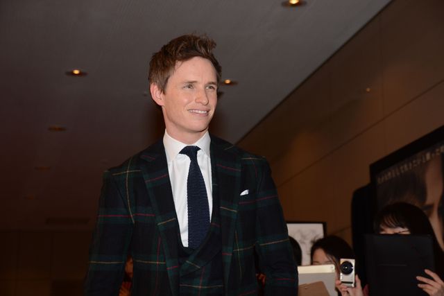 エディ・レッドメイン、美人妻とジャパンプレミアに登場！写真ギャラリー（3枚目）