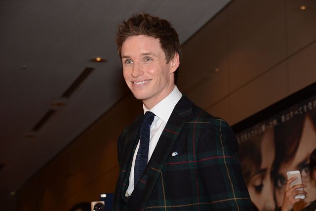 エディ・レッドメイン、美人妻とジャパンプレミアに登場！写真ギャラリー（4枚目）