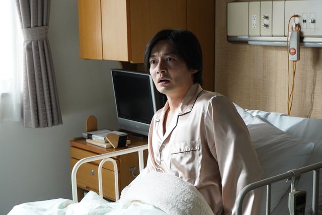 犯行現場に無数のドミノ…「相棒 season24」第18話場面写真（2枚目）