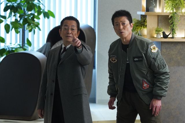 犯行現場に無数のドミノ…「相棒 season24」第18話場面写真（9枚目）