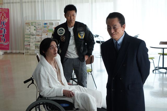 犯行現場に無数のドミノ…「相棒 season24」第18話場面写真（10枚目）