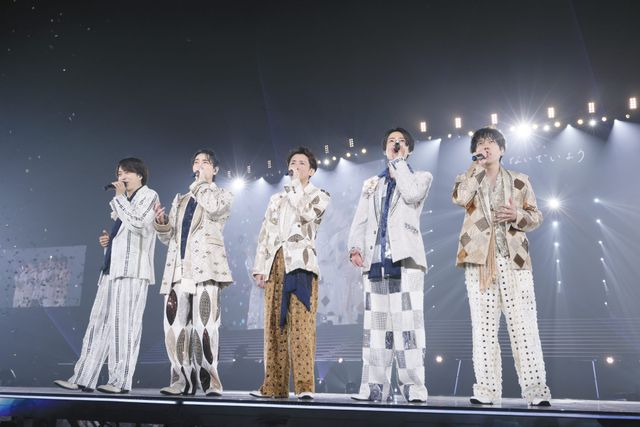 画像は『5 - 嵐という時間 -』より