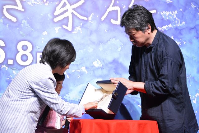 カンヌ絶賛！城桧吏＆佐々木みゆ登壇『万引き家族』三世代試写会（3枚目）