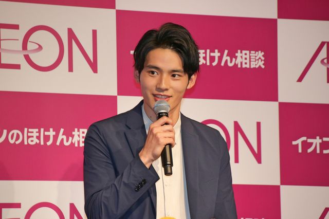 岡田健史、笑顔も爽やかすぎ！（5枚目）