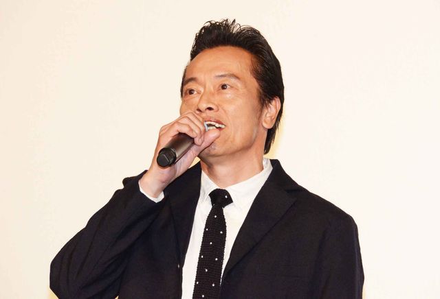 遠藤憲一＆白鳥玉季、49歳差の仲良しコンビ！『アウト＆アウト』初日舞台挨拶：フォトギャラリー