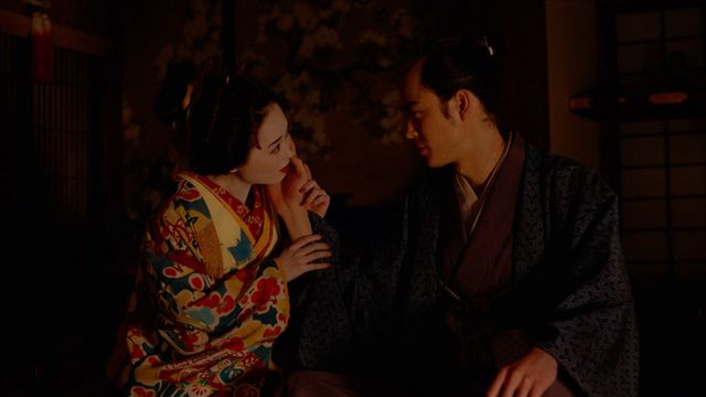 誰袖（福原遥）が意知（宮沢氷魚）を押し倒す…「べらぼう」第22回場面写真（4枚目）