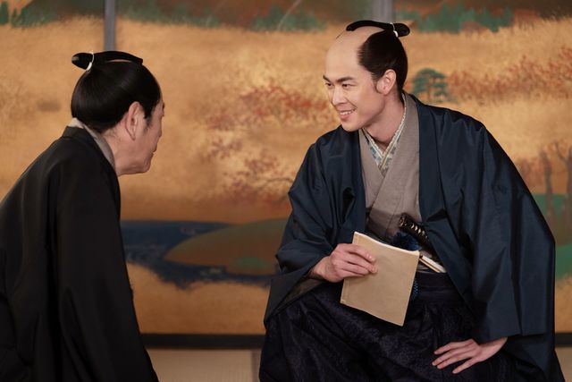 誰袖（福原遥）が意知（宮沢氷魚）を押し倒す…「べらぼう」第22回場面写真（9枚目）