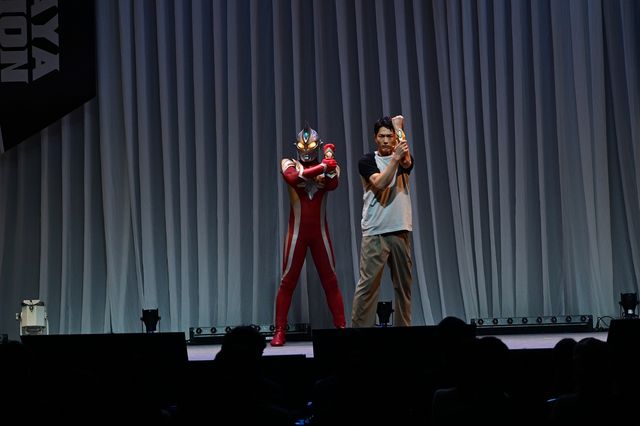 リブット＆エックスもサプライズ登場！「ウルトラマンネクサス＆ウルトラマンマックス～平成climax～」（マックス編）（8枚目）