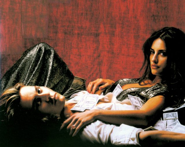 映画『ブロウ』でのジョニー・デップ＆ペネロペ・クルス（5枚目）