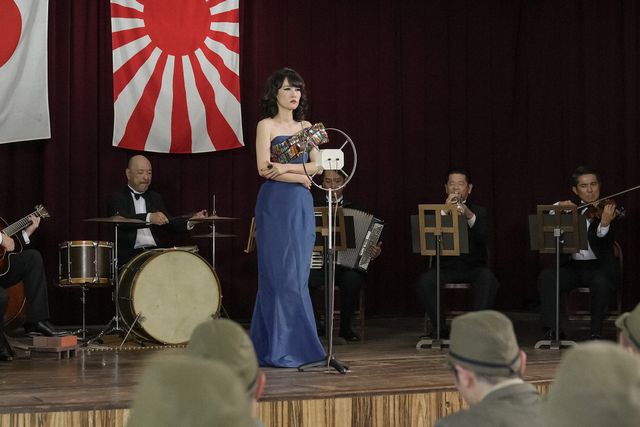 六郎の手紙を…「ブギウギ」第66回の場面写真（4枚目）