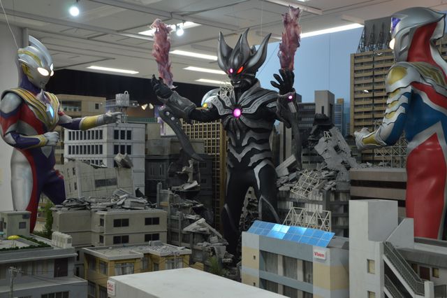 ウルトラマンティガ＆ダイナvsキリエロイドほかジオラマ多数！「ウルサマ2026」メディア内覧会（4枚目）