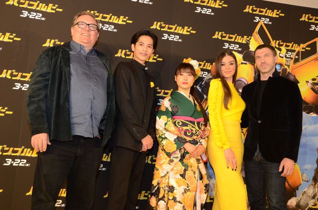 土屋太鳳、華やかな和服で登場！『バンブルビー』ジャパンプレミア（21枚目）