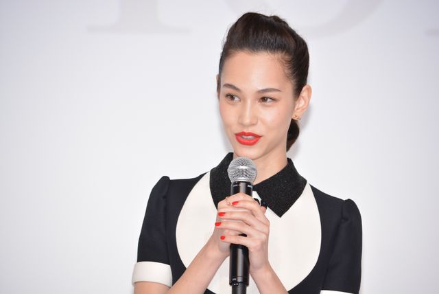 水原希子がディオール初のビューティーアンバサダーに！（8枚目）