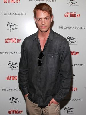 「THE KILLING ~闇に眠る美少女」にレギュラー出演していたジョエル・キナマン