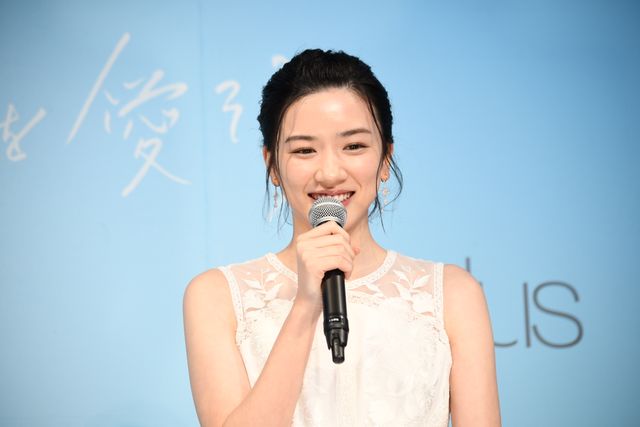 永野芽郁、キュートなドレス姿で登場！「フリープラス」新イメージキャラクター＆新CM発表会（4枚目）