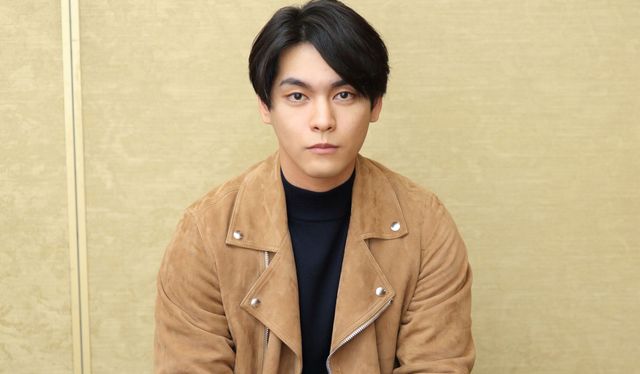 柳楽優弥の魅力に引き込まれる！Netflix映画『浅草キッド』インタビューカット（2枚目）