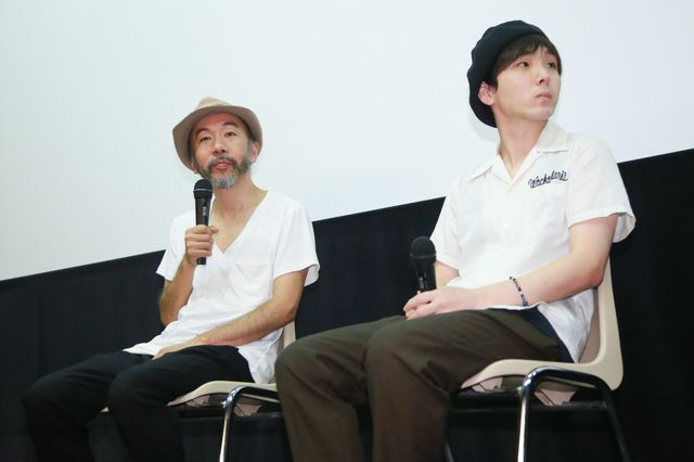 『野火』終戦記念日トークショーが行われ大勢の若者たちの来場に笑顔を見せた塚本晋也監督（左）、森優作