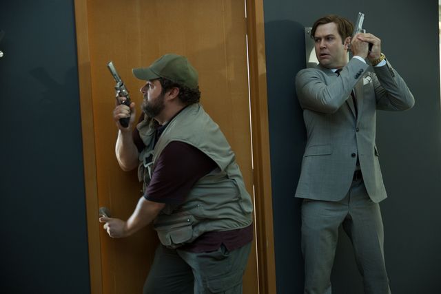 シュワちゃん、若返ってる!?ソフトモヒカン風の髪型がスタイリッシュ！（7枚目）