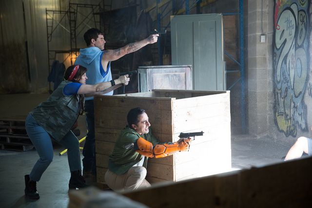 シュワちゃん、若返ってる!?ソフトモヒカン風の髪型がスタイリッシュ！（8枚目）