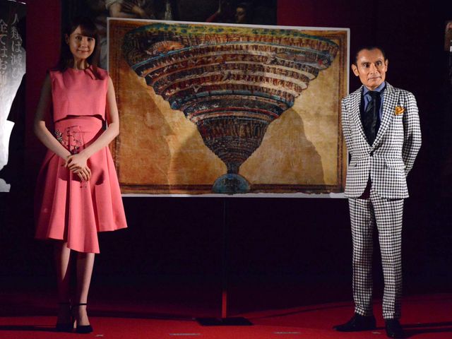 世界的名画と並ぶ片岡鶴太郎＆トリンドル玲奈！映画『インフェルノ』イベント ギャラリー（4枚目）