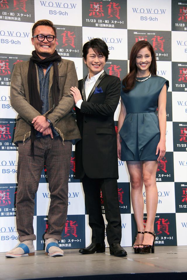 黒木メイサ、ミニ丈衣装で美脚披露！フォトギャラリー（8枚目）