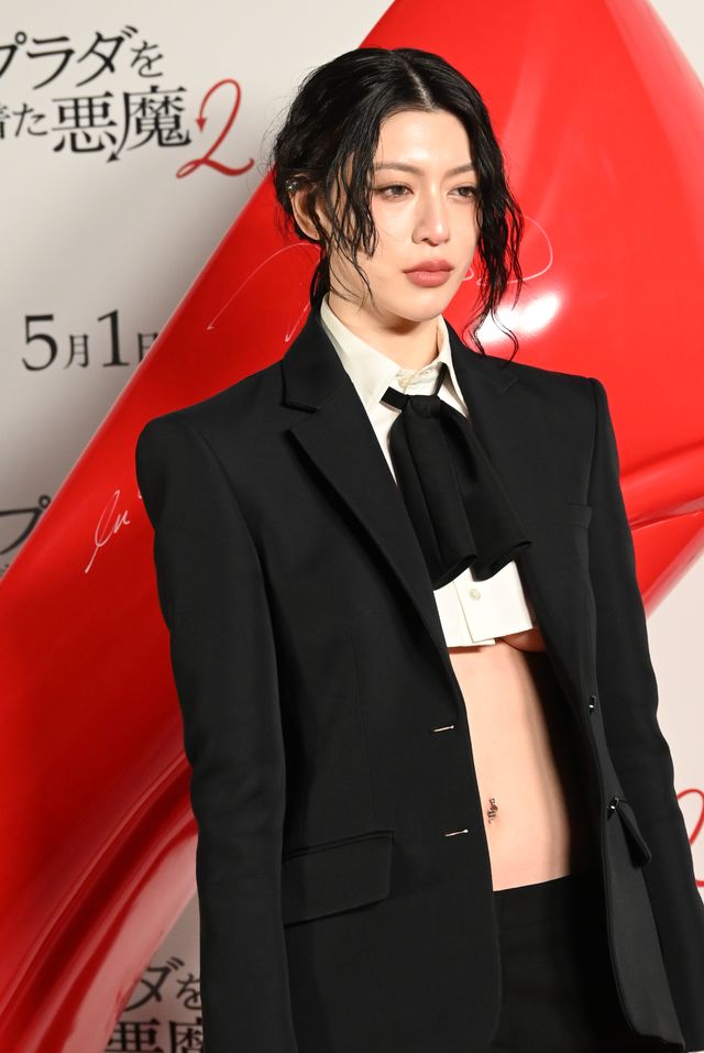 三吉彩花、美腹筋チラリ『プラダを着た悪魔2』ジャパンプレミア（2枚目）