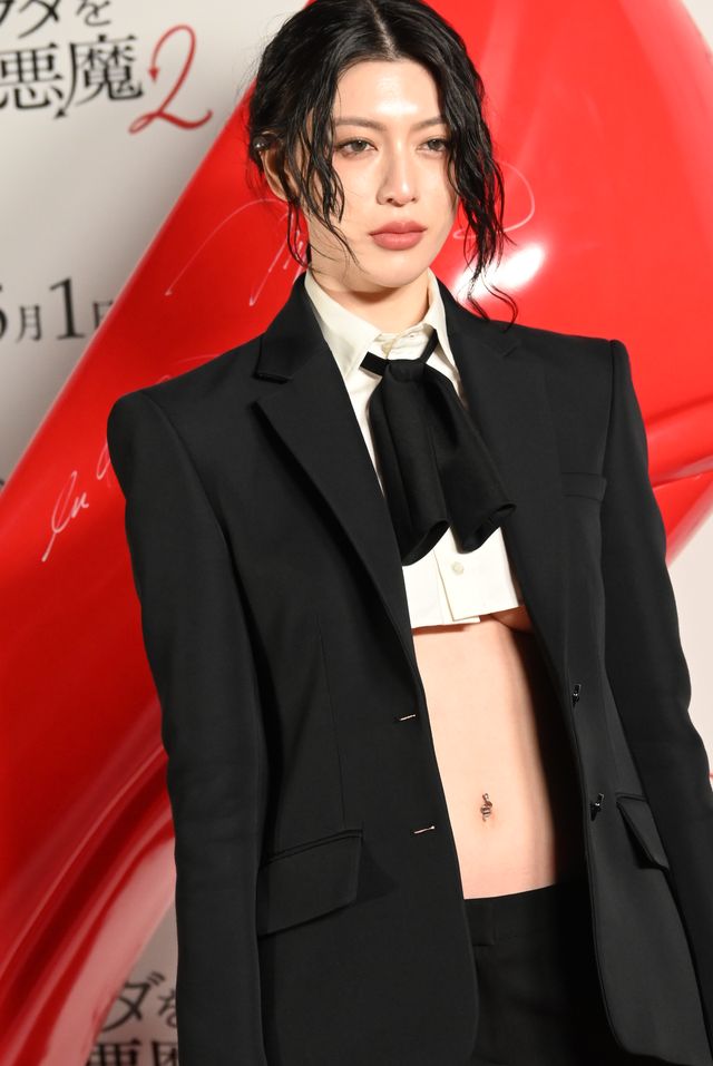 三吉彩花、美腹筋チラリ『プラダを着た悪魔2』ジャパンプレミア（8枚目）