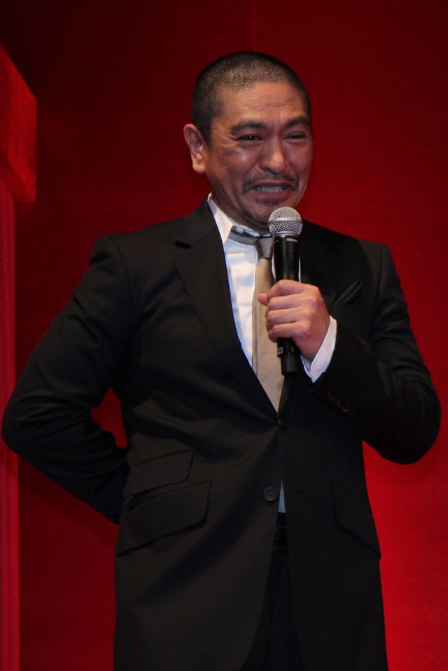 露出の多い映画に？『R100』製作報告会見フォトギャラリー（3枚目）