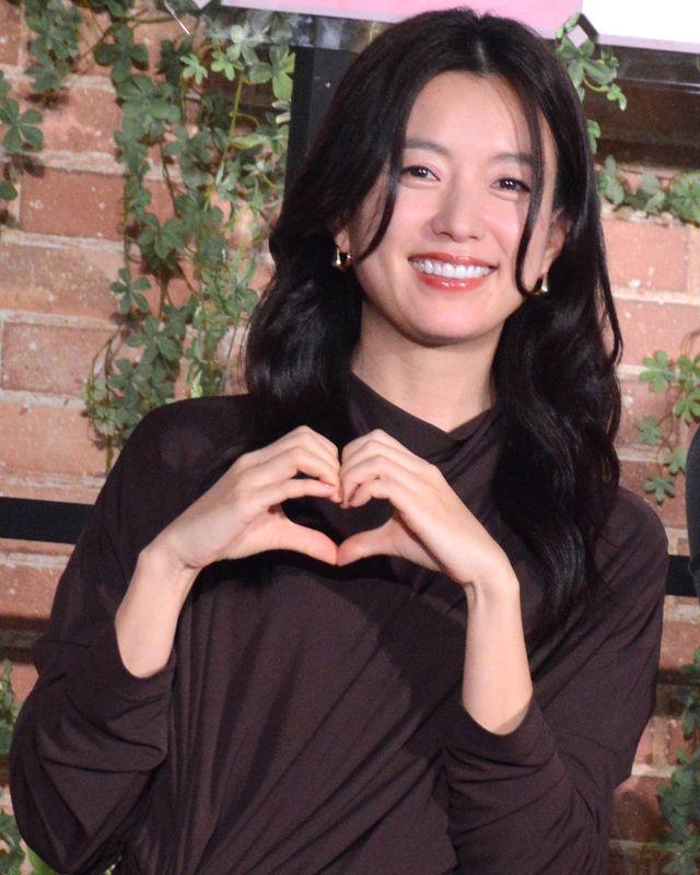 小栗旬、ハート連発！ハン・ヒョジュ、中村ゆりと「匿名の恋人たち」ファンミ（19枚目）