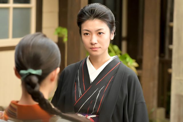 寮生活を送るのぶ（今田美桜）＆うさ子（志田彩良）…朝ドラ「あんぱん」第22回（5枚目）