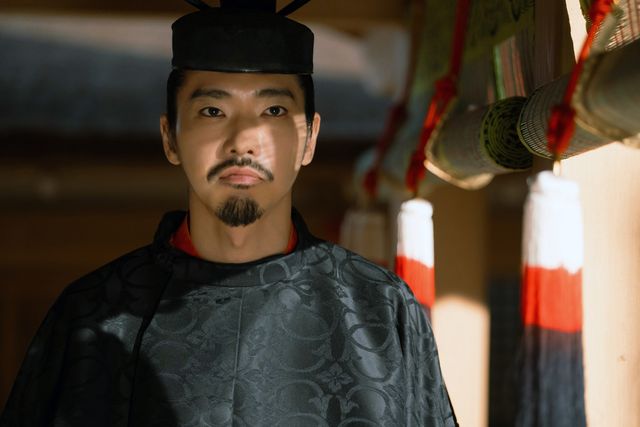 帝がお読みになるもの、私も読みたい…「光る君へ」第33回「式部誕生」（3枚目）