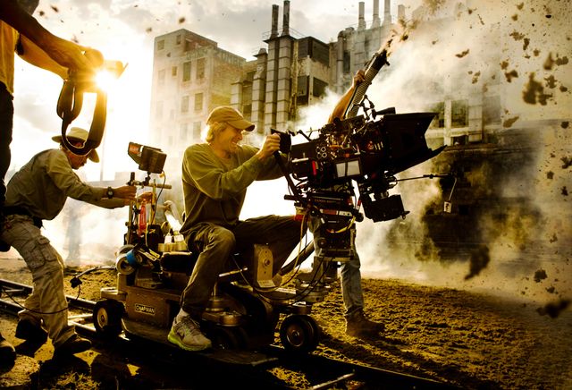 爆発を愛するマイケル・ベイ監督