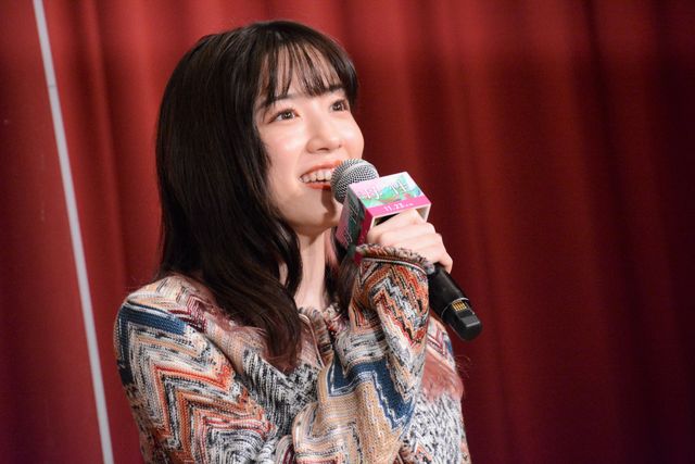 戸田恵梨香＆永野芽郁、女子高に降臨で悲鳴！（8枚目）