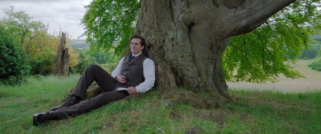 ヘンリー・カヴィルのシャーロック・ホームズ！『エノーラ・ホームズの事件簿』：フォトギャラリー