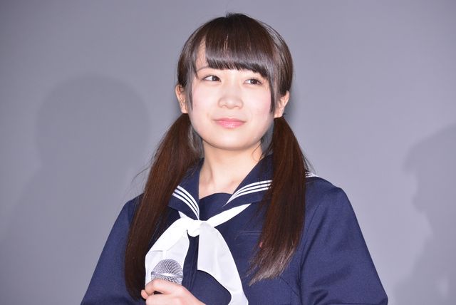 不仲説はウソ？ホント？乃木坂46生田絵梨花・秋元真夏・橋本奈々未が制服で登場！『超能力研究部の3人』初日舞台あいさつ【フォトギャラリー】（3枚目）