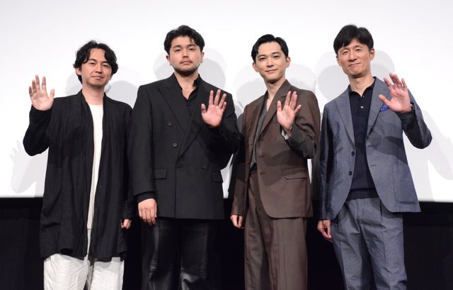 井口理（King Gnu）＆原摩利彦、映画『国宝』舞台あいさつにサプライズ登壇！：フォトギャラリー