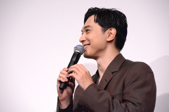 井口理（King Gnu）＆原摩利彦、映画『国宝』舞台あいさつにサプライズ登壇！（5枚目）