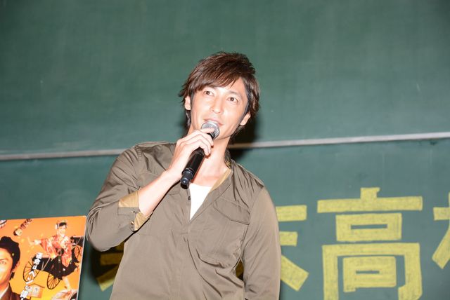 “生”玉木宏のサプライズ登場に学生300人が大歓声！フォトギャラリー（4枚目）