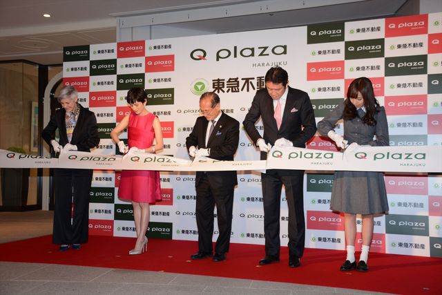 ジョニデ『シザーハンズ』のモデルが日本で華麗なシザーさばき披露！フォトギャラリー（21枚目）