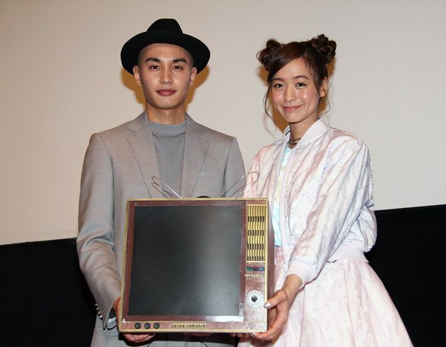 “テレビ男”中村蒼、ヒロイン役の野崎萌香ら『春子超常現象研究所』初日舞台あいさつフォトギャラリー（3枚目）