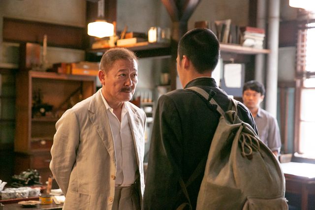 三浦春馬さんの笑顔カットも『映画　太陽の子』場面写真（5枚目）