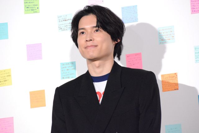 松たか子＆松村北斗＆塚原あゆ子監督、モノトーンの装いで登壇『ファーストキス 1ST KISS』公開直前イベント（6枚目）