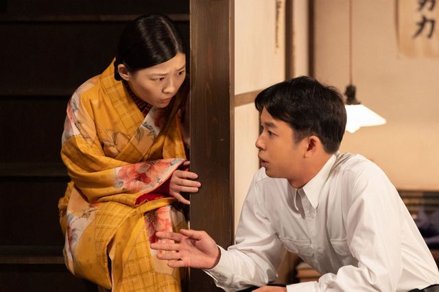 優三（仲野太賀）を質問攻めに…「虎に翼」第8回：フォトギャラリー