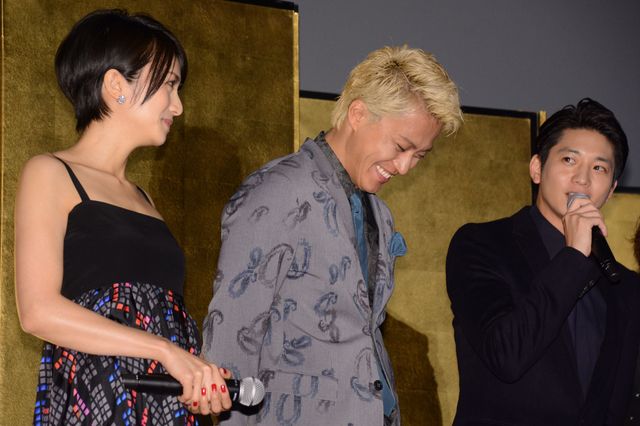 小栗旬＆山田孝之ら『信長協奏曲』初日舞台あいさつ フォトギャラリー（9枚目）