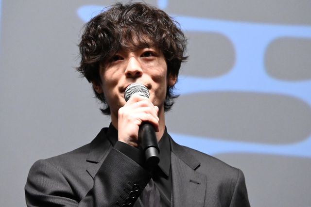 美しすぎる麻生久美子＆塩野瑛久！問題作「魔物」記者会見で息の合ったトーク（6枚目）