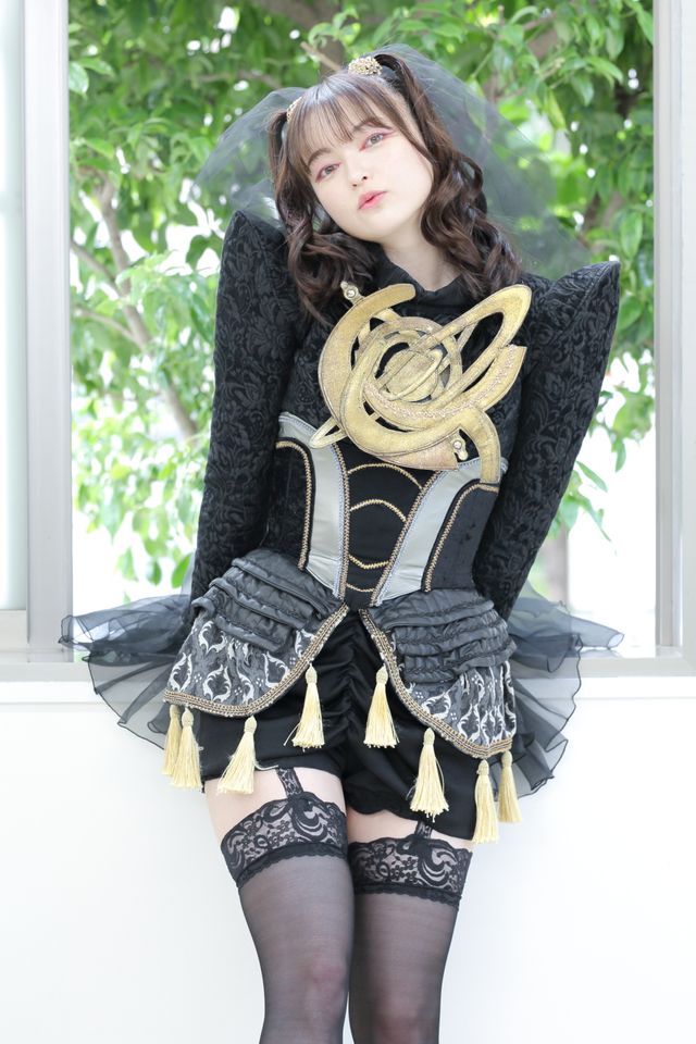 『仮面ライダーガッチャード』ラケシスの妖艶さ＆可愛さが爆発！坂巻有紗インタビュー撮り下ろしカット（8枚目）