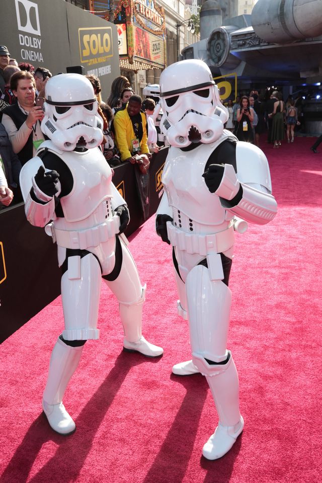 『スター・ウォーズ』ハン・ソロ映画お披露目！チューバッカも大興奮のLAプレミア！【写真多数】（2枚目）