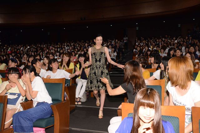 キスマイ玉森＆永野芽郁、1億円ピラミッドに驚愕ッ！『キング・オブ・エジプト』イベントフォトギャラリー（14枚目）