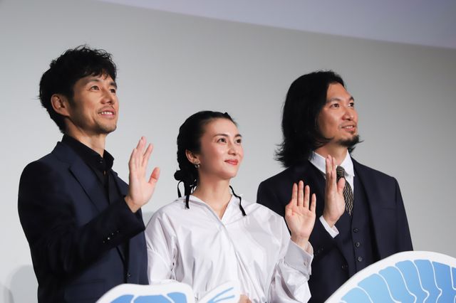 柴咲コウ×西島秀俊×青木崇高、シックな装いで登壇！黒沢清監督『蛇の道』完成披露の様子（12枚目）